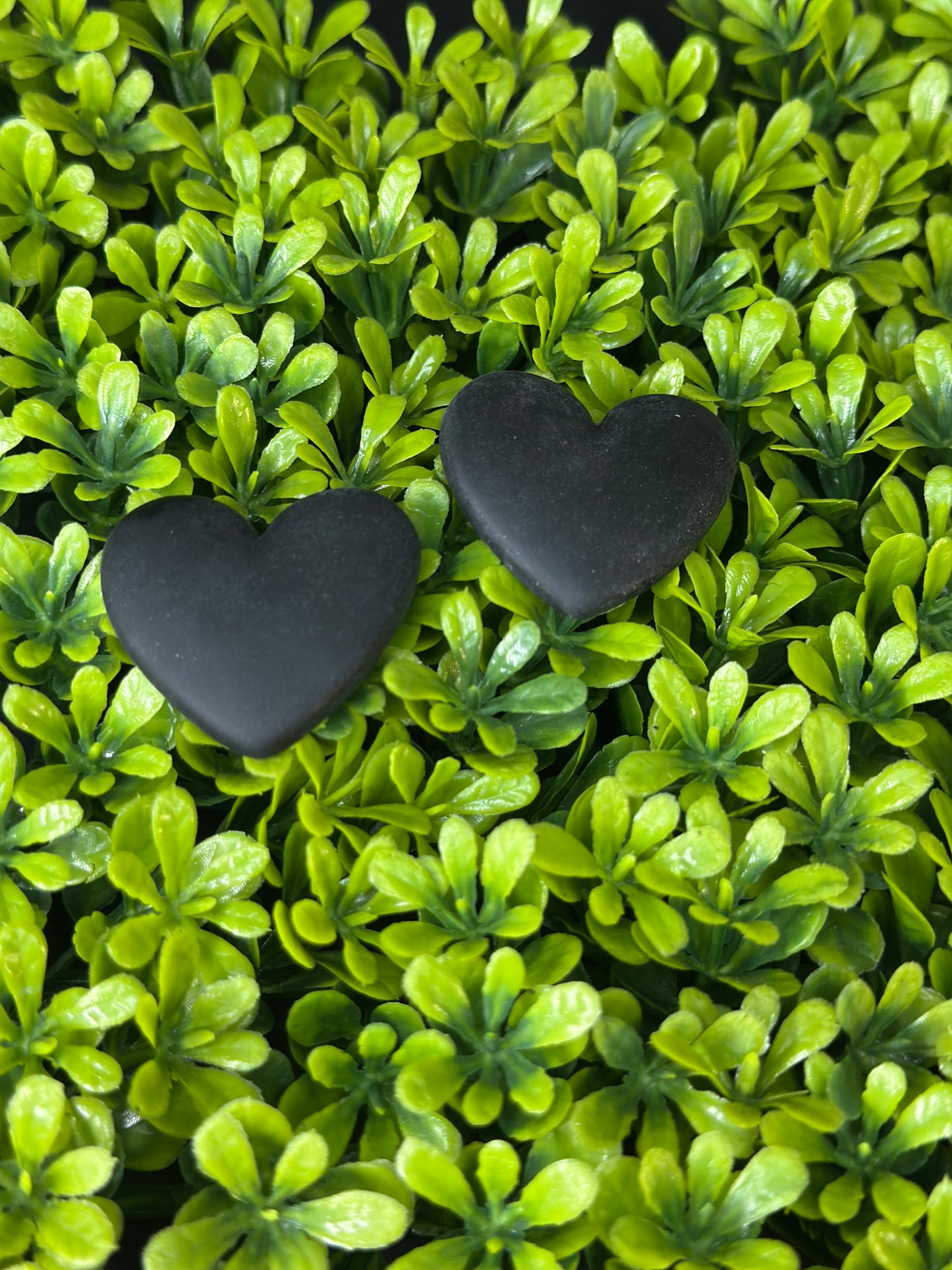Black Heart Flat Back