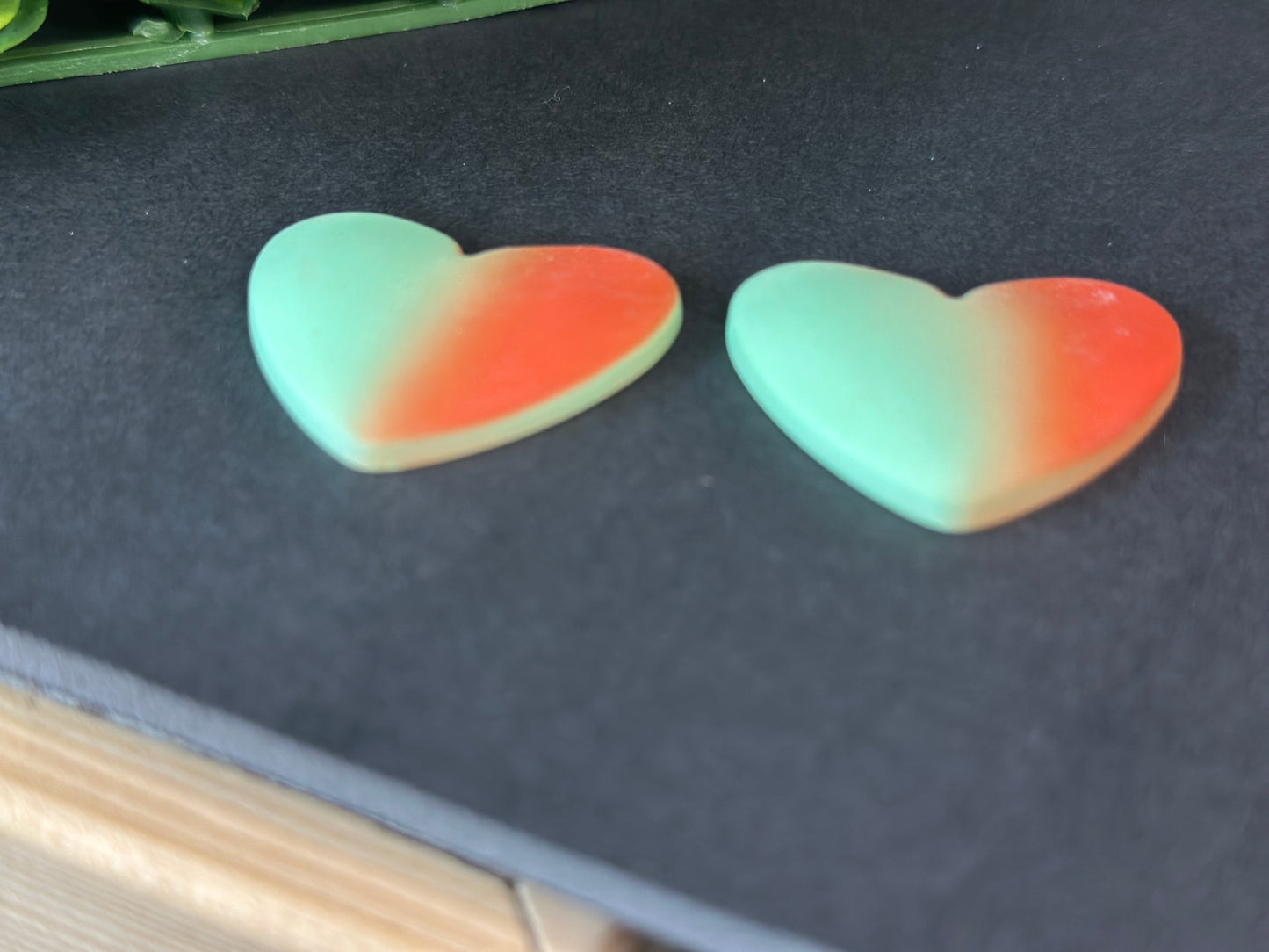 Green & Orange  Heart Flat Back